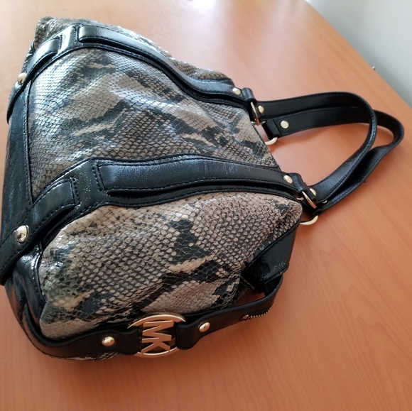 Michael Kors Python Bag - Picture 3 of 13